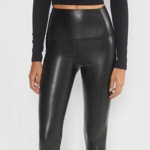 Unworn Wilfred Daria Legging